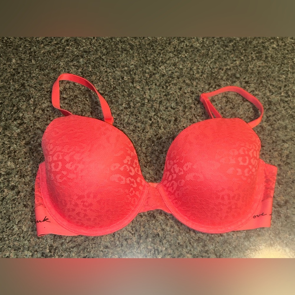 PINK Victoria's Secret Love Pink Push-Up Bra 36D